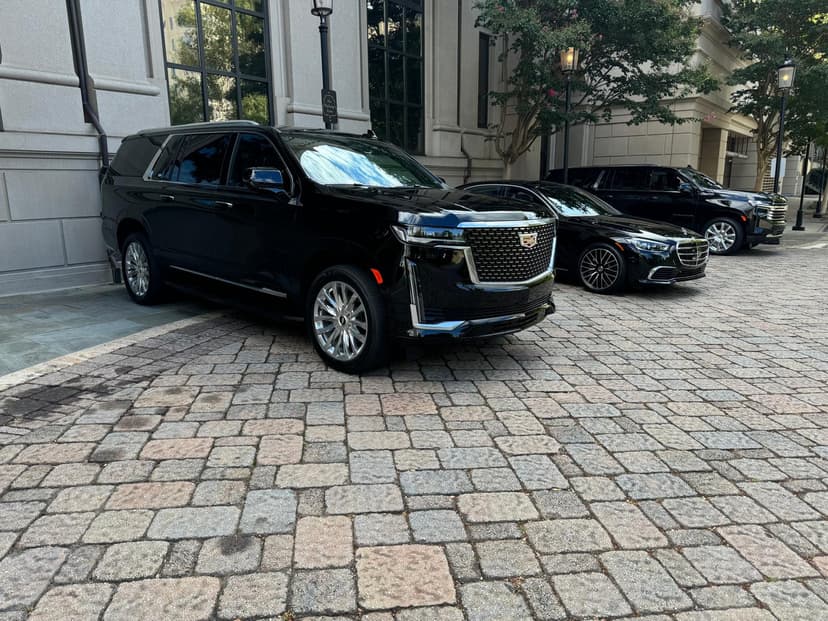 Black car service/ private driver / limo service